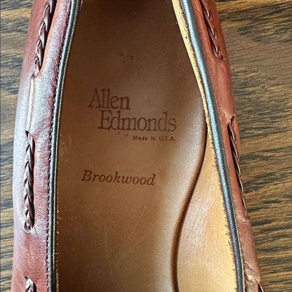 Allen Edmonds Brookwood Men's Burgundy Leather Tassel Loafers - Picture 4 of 7